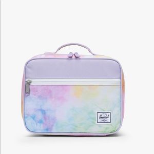 Kids lunchbox. Herschel Supply co